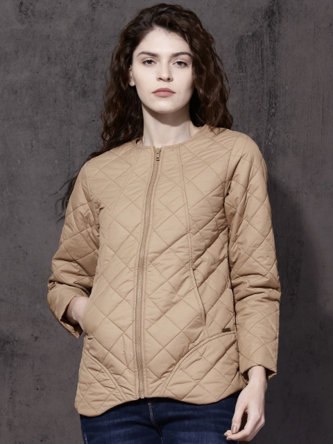 

Roadster Women Beige Solid Quilted Jacket