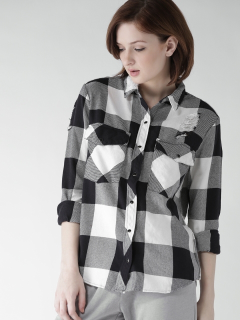 

FOREVER 21 Women Black & White Checked Casual Shirt