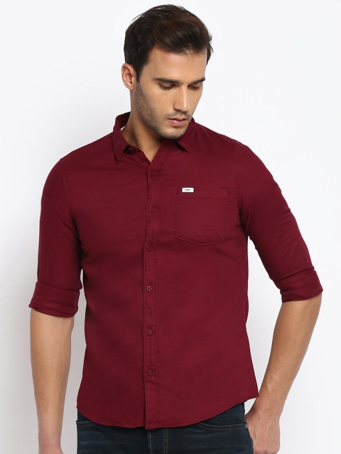 

Lee Men Red Slim Fit Solid Cotton Casual Shirt