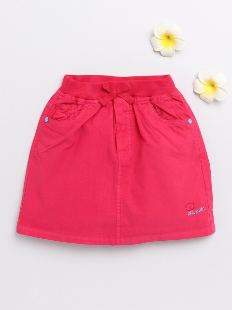 

Olio Kids Boys Red Shorts