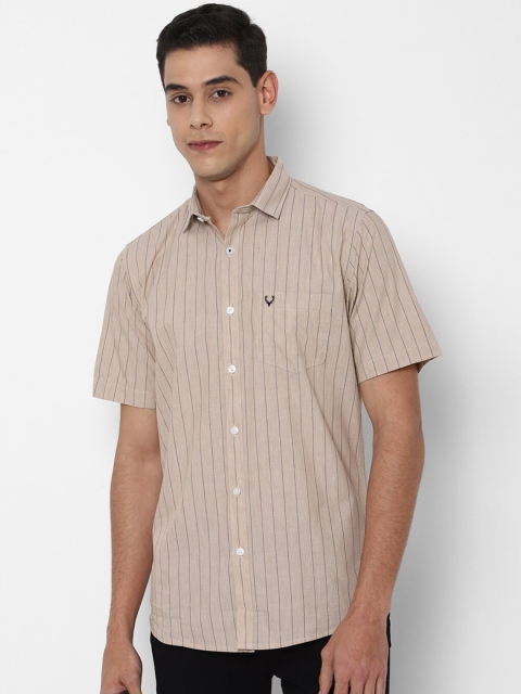 

Allen Solly Men Khaki Slim Fit Checked Casual Shirt