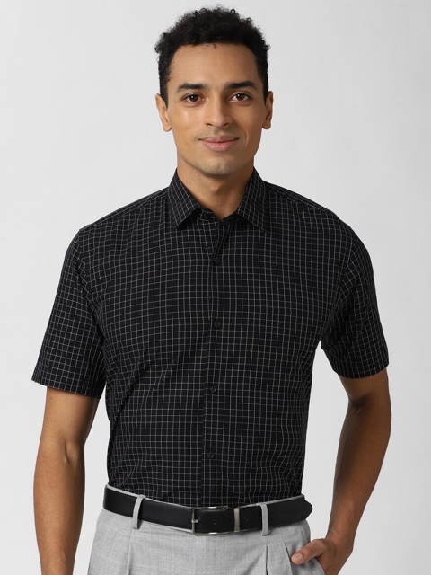 

Peter England Men Black & White Checked Regular Fit Cotton Formal Shirt