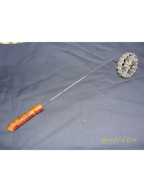 

HAZEL Silver Aluminium Flower Shape Cookie Mould