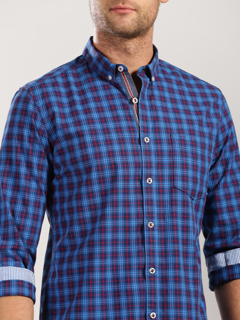 

Harvard Men Blue & Red Regular Fit Checked Casual Shirt