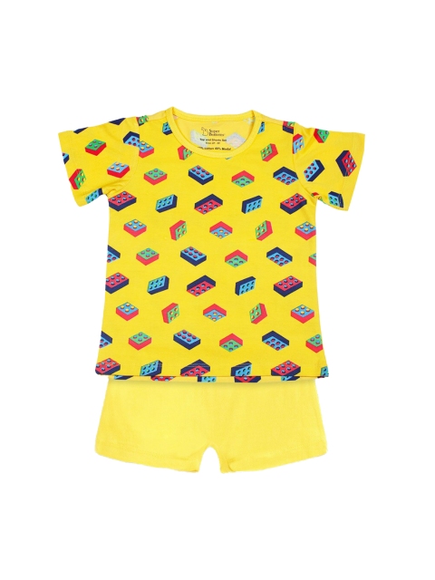 

SuperBottoms Kids Yellow Printed T-shirt with Shorts