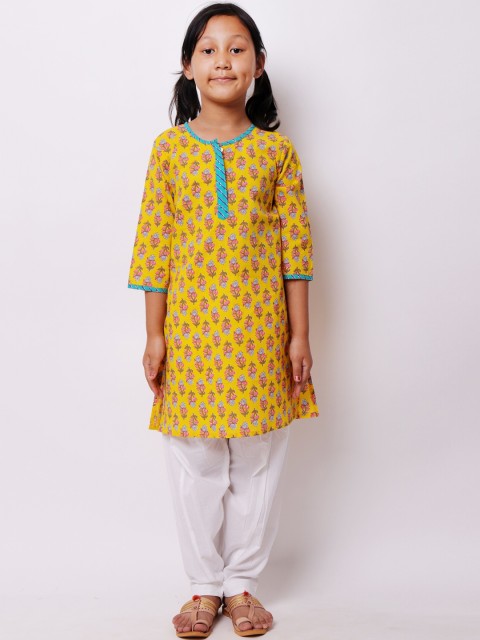 

My Little Lambs Girls Yellow Floral Printed Pure Cotton Kurta with Salwar & With Dupatta