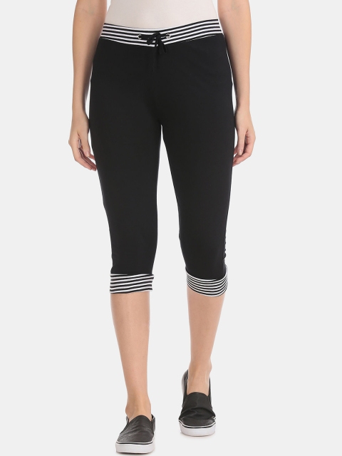 

Sugr Women Black Solid Straight-Fit Cropped Joggers