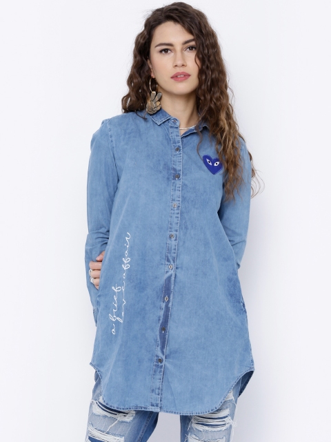 

Tokyo Talkies Women Blue Regular Fit Faded Casual Shirt