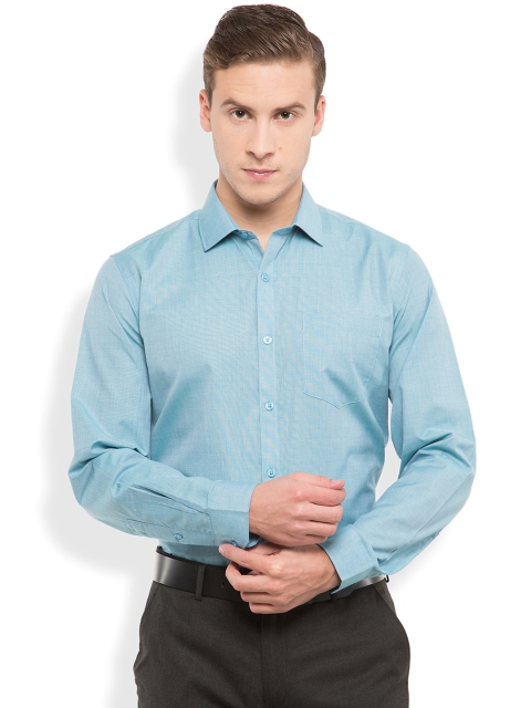 

Mark Taylor Men Blue Slim Fit Solid Formal Shirt