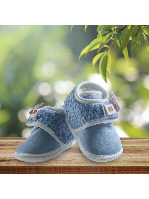 

Baby Moo Kids Blue Solid Booties