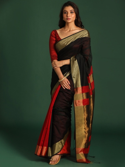 

Indethnic Red & Black Colourblocked Jamdani Saree