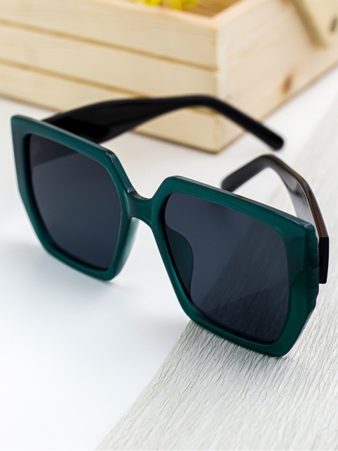 

Bellofox Unisex Black Lens & Green Square Sunglasses