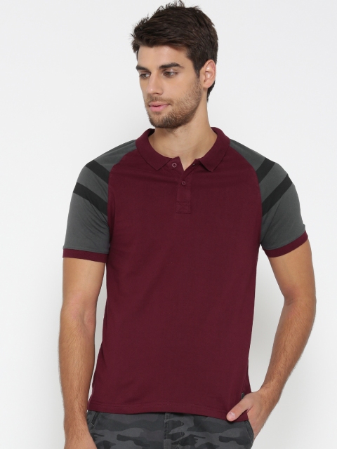 

Roadster Men Maroon Solid Polo Collar T-shirt
