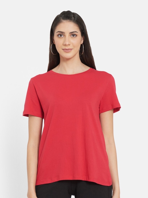 

UNMADE Women Red Organic Cotton Applique T-shirt