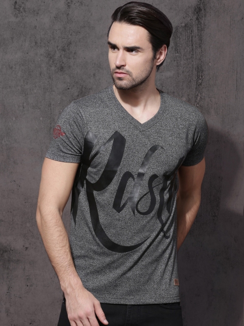 

Roadster Men Charcoal Printed V-Neck T-shirt
