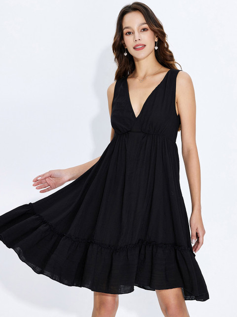 

URBANIC Black Dress