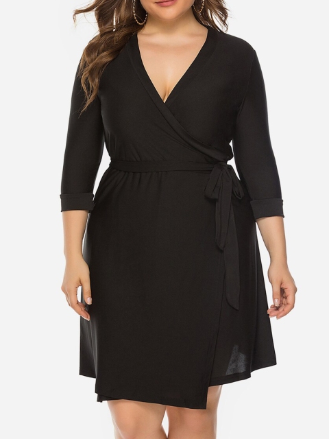 

URBANIC Black Dress