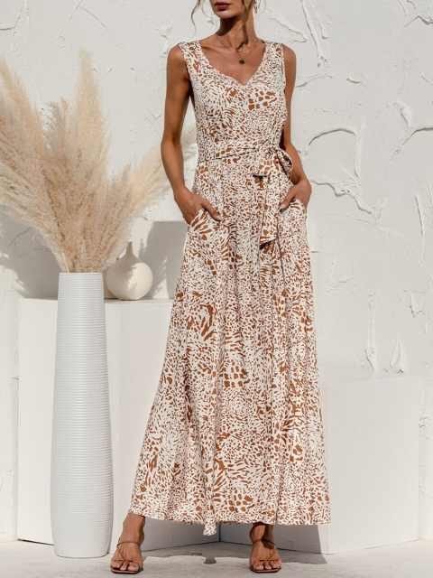 

URBANIC Beige Floral Maxi Dress