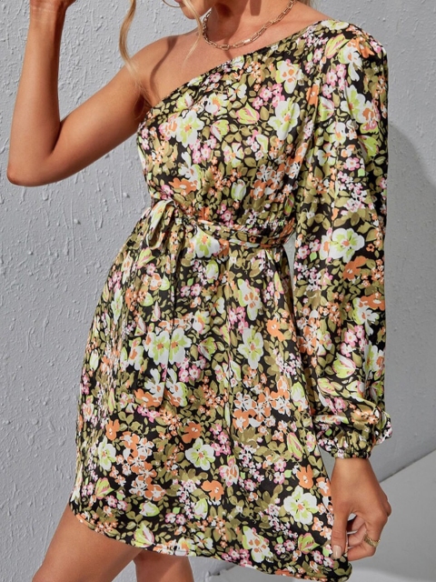 

URBANIC Green Floral Dress