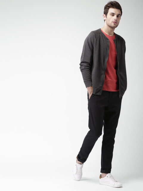 

Mast & Harbour Men Grey Solid Sweatshirt