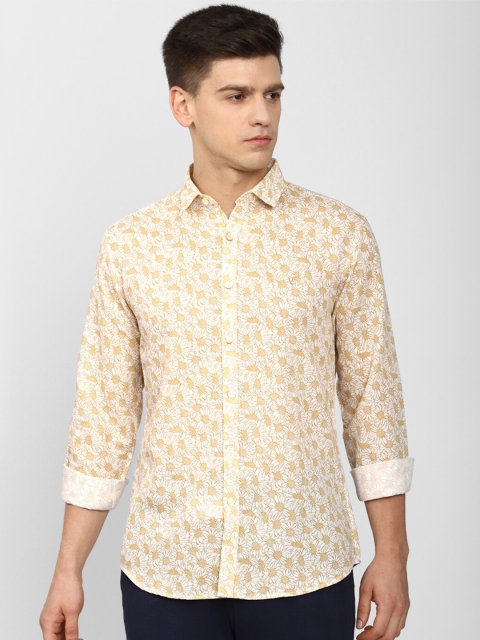 

V Dot Men Yellow Slim Fit Floral Printed Casual Shirt