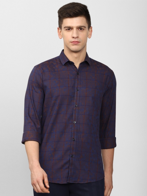 

V Dot Men Purple Slim Fit Checked Casual Shirt