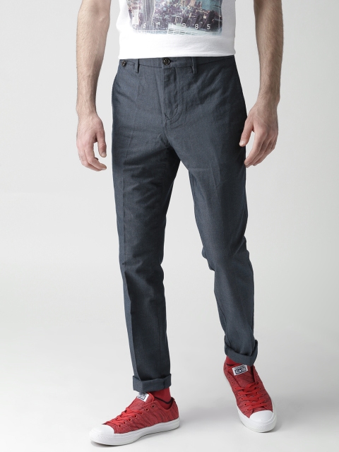 

Tommy Hilfiger Men Blue Straight Fit Solid Casual Trousers