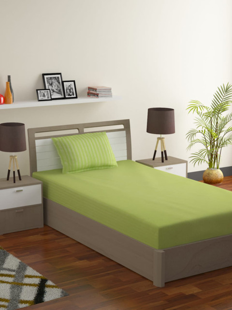 

MODEFE Green Striped 180 TC Single Bedsheet with 1 Pillow Covers