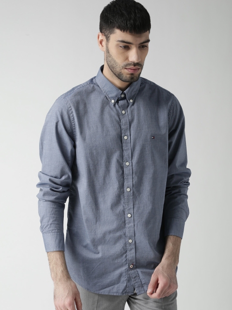 

Tommy Hilfiger Men Blue Slim Fit Striped Casual Shirt