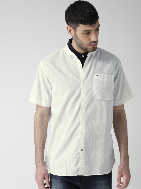 

Tommy Hilfiger Men White Solid Casual Shirt