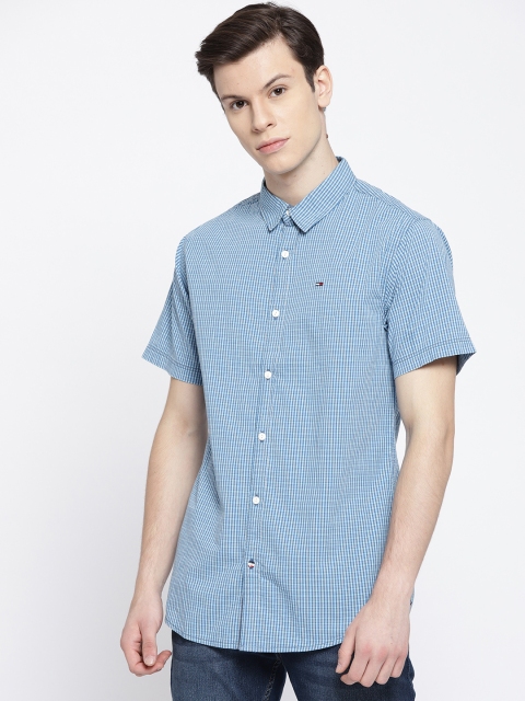 

Tommy Hilfiger Men Blue Slim Fit Checked Casual Shirt