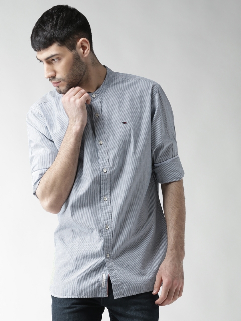 

Tommy Hilfiger Men Blue Striped Casual Shirt