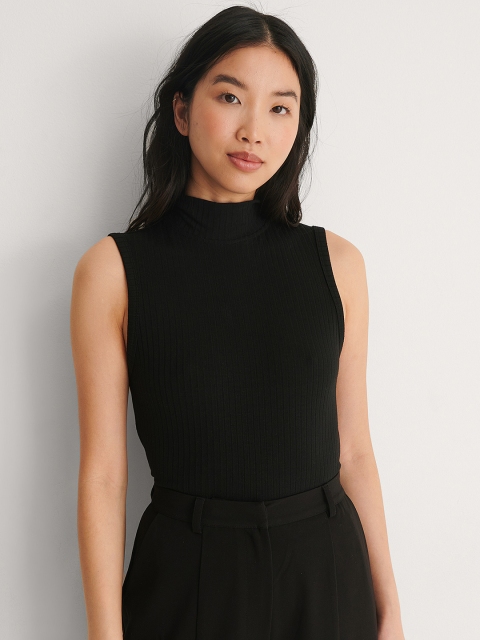 

NA-KD Women Black Solid Ribbed Top