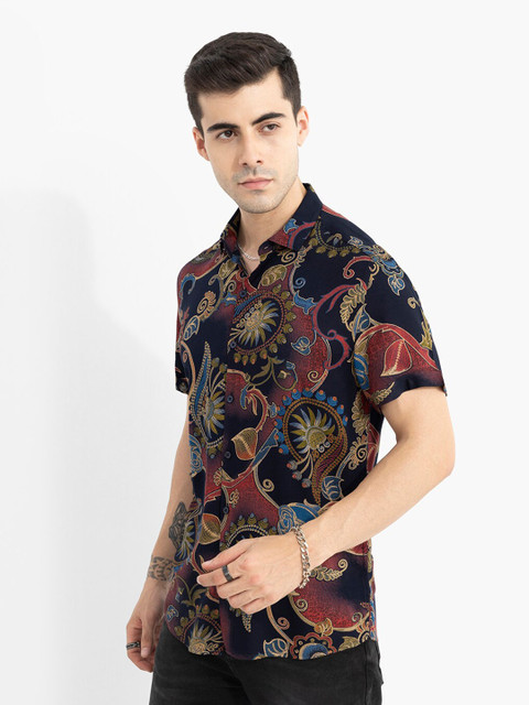 

Snitch Men Maroon Slim Fit Printed Casual Shirt