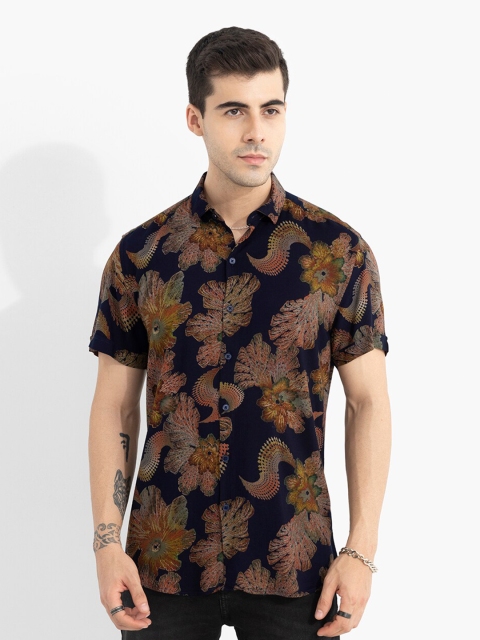 

Snitch Men Brown Slim Fit Floral Printed Casual Shirt