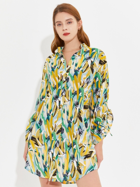 

URBANIC White Floral Print Mandarin Collar Shirt Style Top