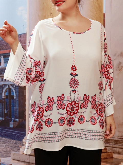 

URBANIC White Floral Print Top