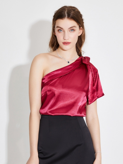 

URBANIC Blue Geometric One Shoulder Crop Top