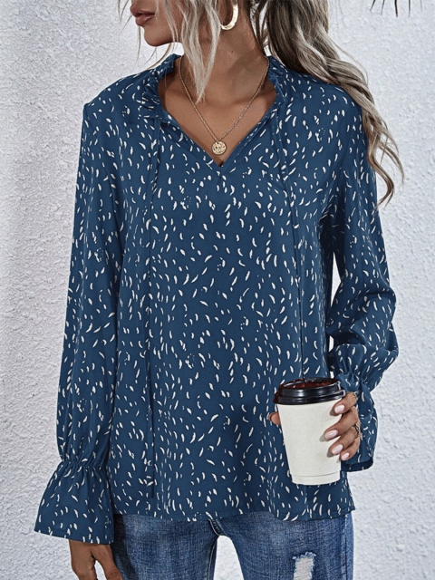 

URBANIC White Print Top