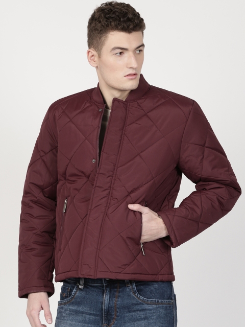 

ether Men Burgundy Solid Quilted Jacket