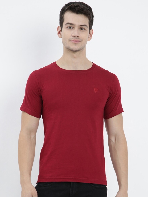 

V2 Value & Variety Men Maroon Drop-Shoulder Sleeves T-shirt