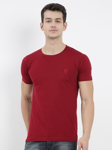 

V2 Value & Variety Men Maroon T-shirt
