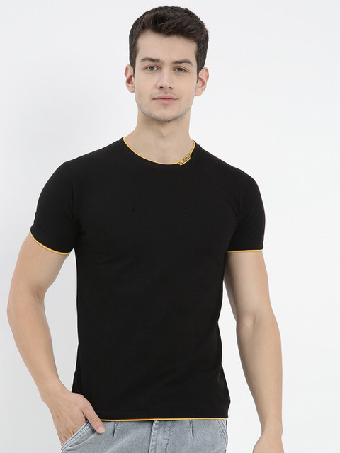 

V2 Value & Variety Men Black T-shirt