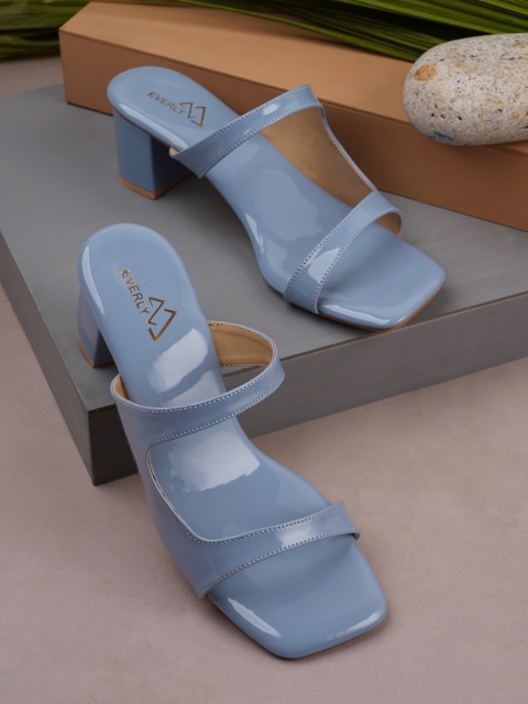 

EVERLY Blue Block with Bows