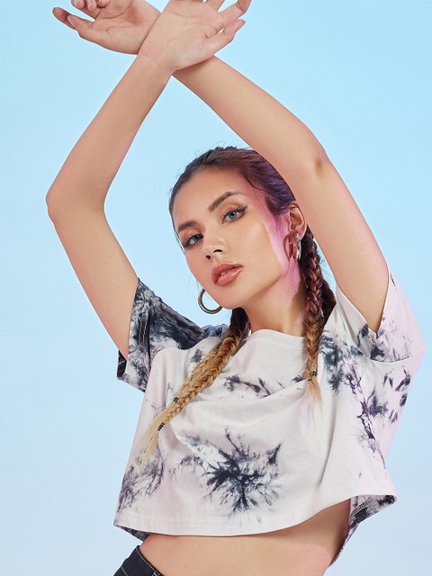 

URBANIC Women Black Floral Printed Drop-Shoulder Sleeves Applique T-shirt
