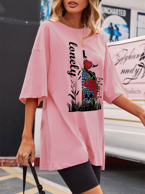 

URBANIC Women Pink Printed V-Neck Applique T-shirt
