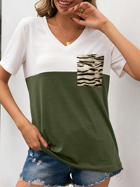 

URBANIC Women Green Printed V-Neck T-shirt