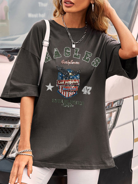 

URBANIC Women Grey Typography Printed V-Neck Applique T-shirt