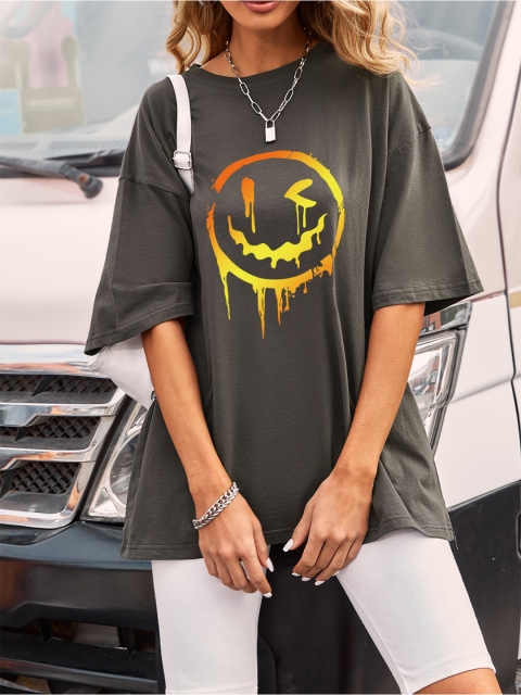 

URBANIC Women Grey Printed V-Neck T-shirt