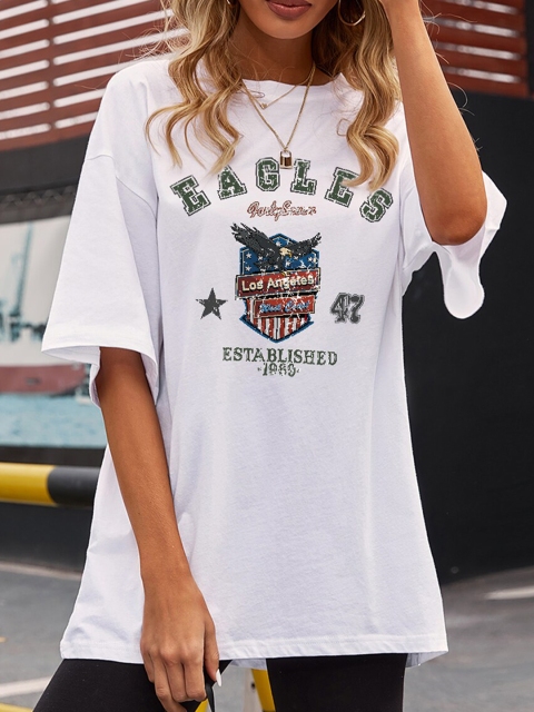 

URBANIC Women White Typography Printed Applique T-shirt